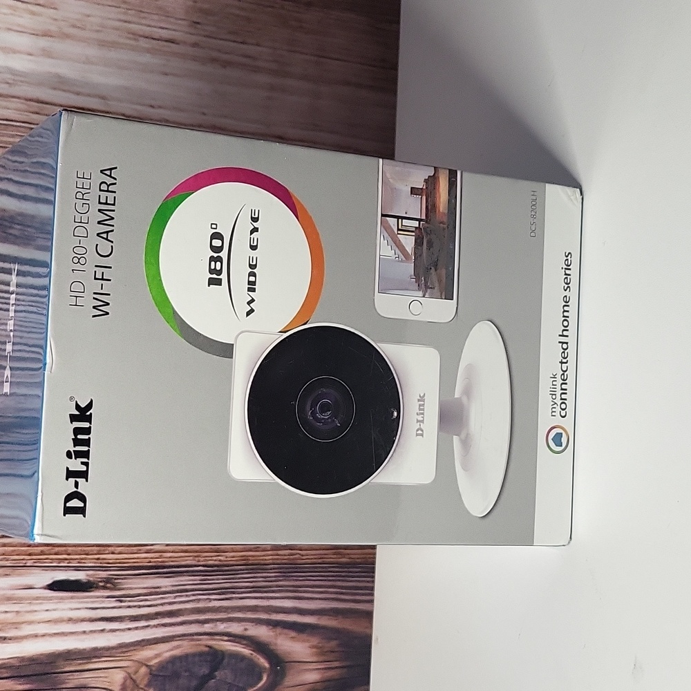 D-Link DCS-8200LH Wi-Fi Camera 180 Degree Wide Eye 720p HD-New